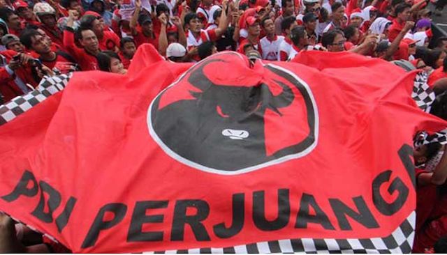 Wajah Muram Penegakan dan Moncong Putih Kesayangan