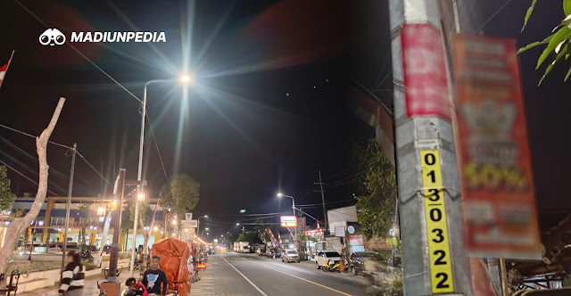 Baru Terpasang Setahun Lampu Penerangan Jalan di Kabupaten Madiun Jadi Sasaran Tangan Tangan Jail